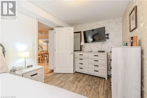 116 Country Club Drive, Cambridge, ON - Indoor Photo Showing Bedroom