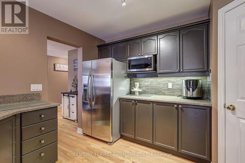 658 North Leaksdale Circle, London, ON - Indoor Photo Showing Kitchen With Stainless Steel Kitchen