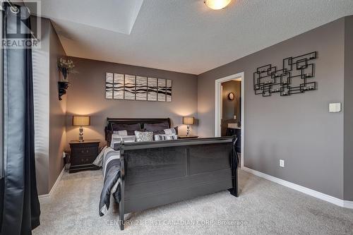 658 North Leaksdale Circle, London, ON - Indoor Photo Showing Bedroom