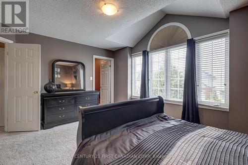 658 North Leaksdale Circle, London, ON - Indoor Photo Showing Bedroom