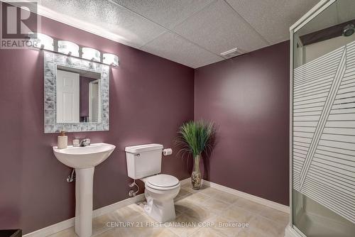 658 North Leaksdale Circle, London, ON - Indoor Photo Showing Bathroom