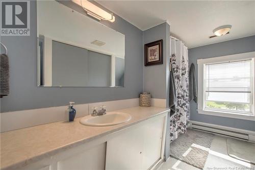 22 Church, Sackville, NB - Indoor Photo Showing Bathroom