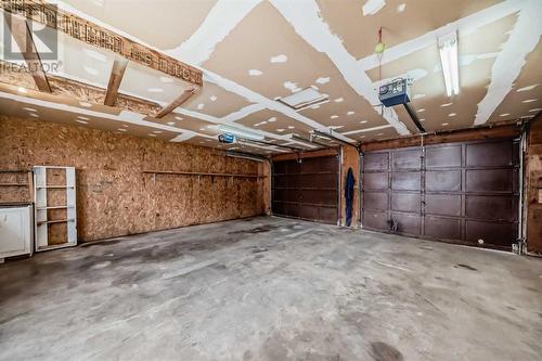 1059 Abbeydale Drive Ne, Calgary, AB - Indoor Photo Showing Garage