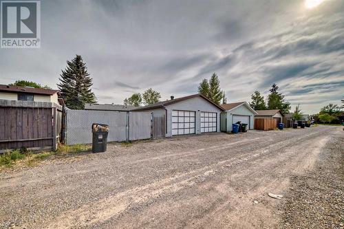 1059 Abbeydale Drive Ne, Calgary, AB - Outdoor