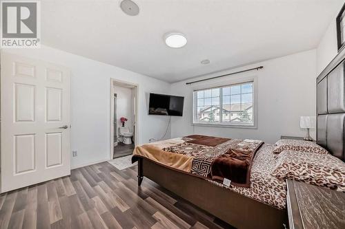 504 Saddlecrest Boulevard Ne, Calgary, AB - Indoor Photo Showing Bedroom