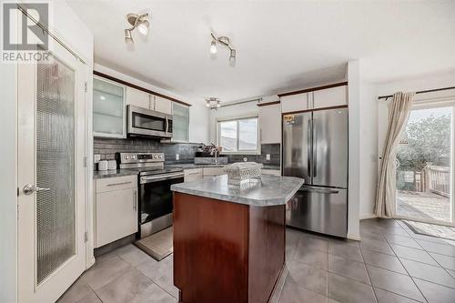 504 Saddlecrest Boulevard Ne, Calgary, AB - Indoor Photo Showing Kitchen