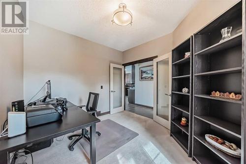 181 Everoak Circle Sw, Calgary, AB - Indoor Photo Showing Office