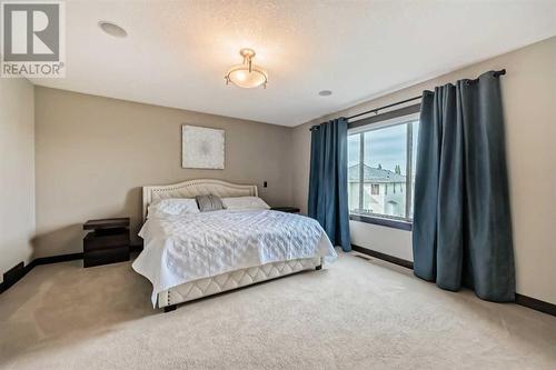 181 Everoak Circle Sw, Calgary, AB - Indoor Photo Showing Bedroom