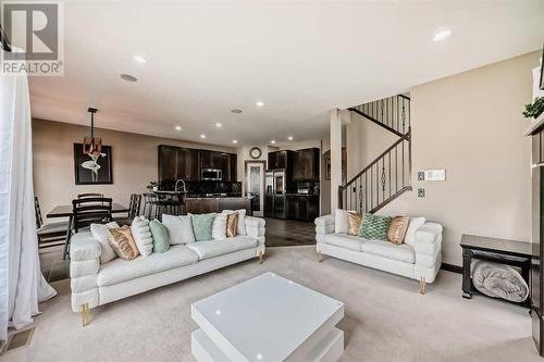 181 Everoak Circle Sw, Calgary, AB - Indoor Photo Showing Living Room