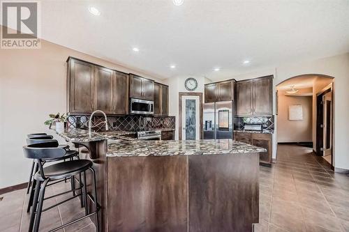 181 Everoak Circle Sw, Calgary, AB - Indoor Photo Showing Kitchen With Upgraded Kitchen