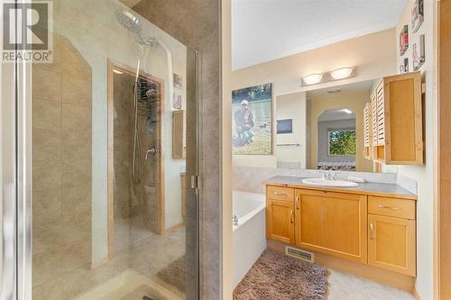 209 Tuscany Ravine Road Nw, Calgary, AB - Indoor Photo Showing Bathroom