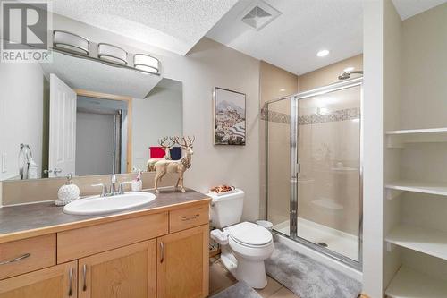 209 Tuscany Ravine Road Nw, Calgary, AB - Indoor Photo Showing Bathroom