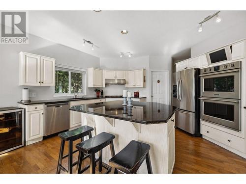 1015 Guest Road, West Kelowna, BC - Indoor Photo Showing Kitchen With Stainless Steel Kitchen With Upgraded Kitchen