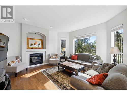 1015 Guest Road, West Kelowna, BC - Indoor Photo Showing Living Room With Fireplace