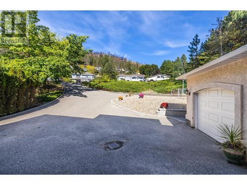 1015 Guest Road, West Kelowna, BC - Outdoor