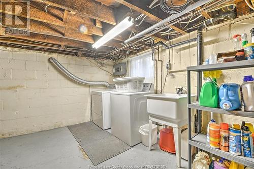 1317 Goyeau, Windsor, ON - Indoor Photo Showing Laundry Room