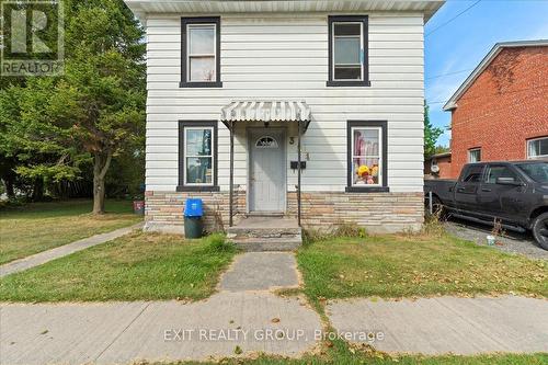 384 King Street W, Cobourg, ON - Outdoor