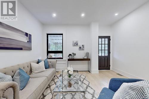 190 Chatham Avenue, Toronto, ON - Indoor Photo Showing Living Room