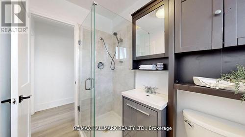 190 Chatham Avenue, Toronto, ON - Indoor Photo Showing Bathroom