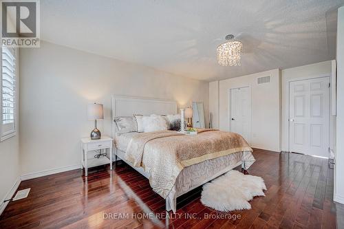 2 Quantum Street, Markham, ON - Indoor Photo Showing Bedroom