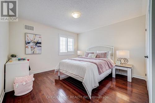 2 Quantum Street, Markham, ON - Indoor Photo Showing Bedroom