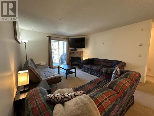 4767 Forsters Landing Road Unit# 210, Radium Hot Springs, BC - Indoor Photo Showing Living Room With Fireplace