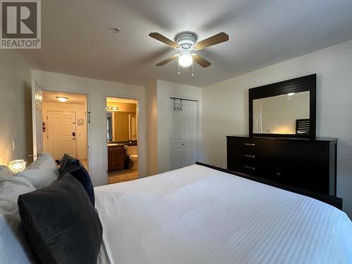 4767 Forsters Landing Road Unit# 210, Radium Hot Springs, BC - Indoor Photo Showing Bedroom