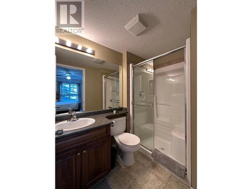 4767 Forsters Landing Road Unit# 210, Radium Hot Springs, BC - Indoor Photo Showing Bathroom