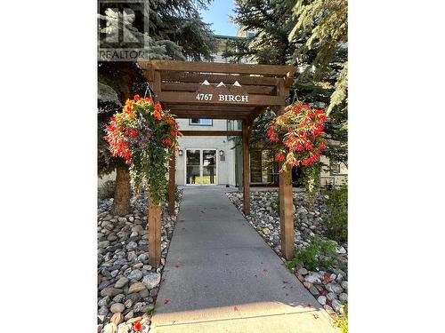 4767 Forsters Landing Road Unit# 210, Radium Hot Springs, BC - Outdoor