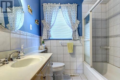 2244 Utley Road, Mississauga, ON - Indoor Photo Showing Bathroom