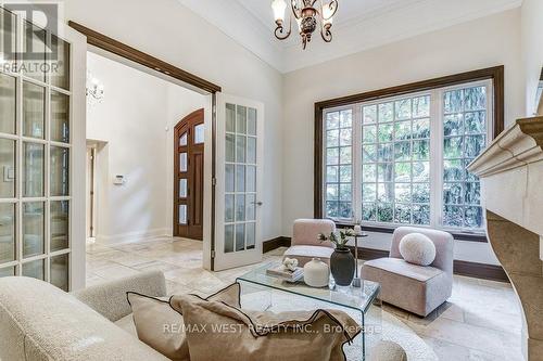 13 Riverlea Road, Toronto, ON - Indoor Photo Showing Living Room