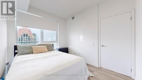 2707 - 4065 Confederation Parkway, Mississauga, ON - Indoor Photo Showing Bedroom