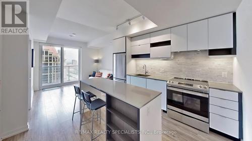 2707 - 4065 Confederation Parkway, Mississauga, ON - Indoor Photo Showing Kitchen With Stainless Steel Kitchen With Upgraded Kitchen