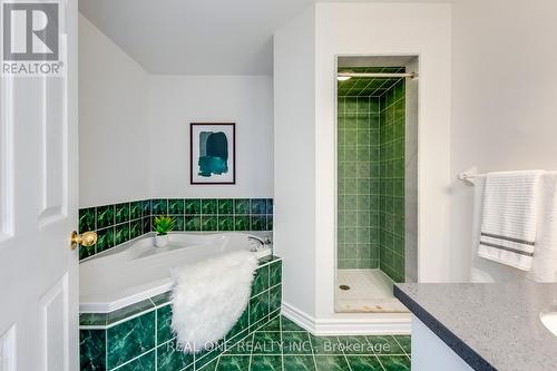 22 Sloan Drive, Milton (Dempsey), ON - Indoor Photo Showing Bathroom