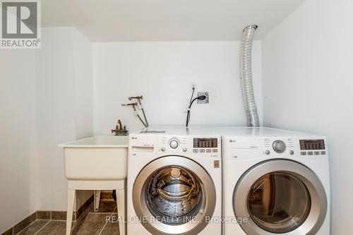 22 Sloan Drive, Milton (Dempsey), ON - Indoor Photo Showing Laundry Room