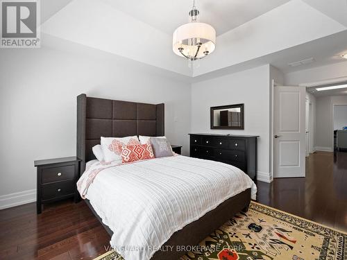 29B East Drive, Toronto, ON - Indoor Photo Showing Bedroom