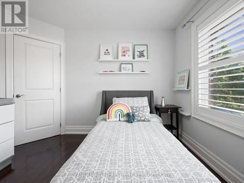 29B East Drive, Toronto, ON - Indoor Photo Showing Bedroom