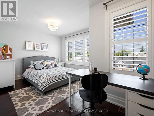 29B East Drive, Toronto, ON - Indoor Photo Showing Bedroom