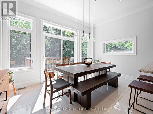 29B East Drive, Toronto, ON - Indoor Photo Showing Dining Room