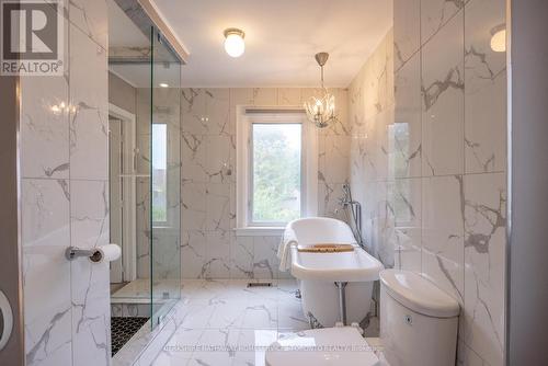 2654 Lake Shore Boulevard W, Toronto (Mimico), ON - Indoor Photo Showing Bathroom