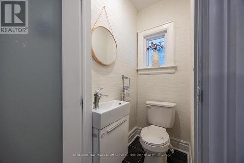 2654 Lake Shore Boulevard W, Toronto, ON - Indoor Photo Showing Bathroom