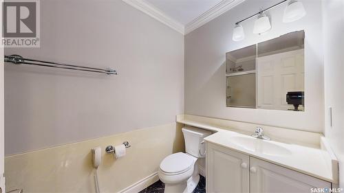 1204 Gryphons Walk, Regina, SK - Indoor Photo Showing Bathroom