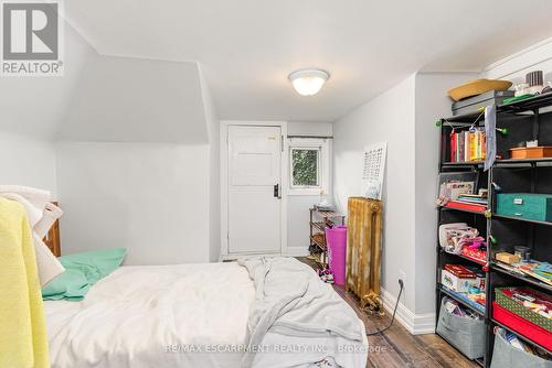 74 Kenilworth Avenue S, Hamilton, ON - Indoor Photo Showing Bedroom