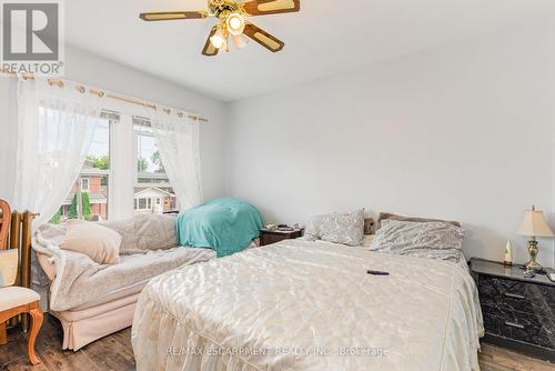 74 Kenilworth Avenue S, Hamilton, ON - Indoor Photo Showing Bedroom