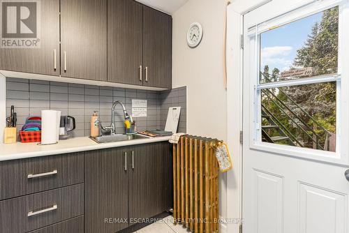 74 Kenilworth Avenue S, Hamilton, ON - Indoor Photo Showing Kitchen