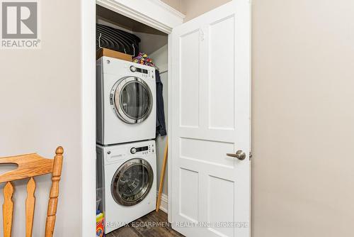 74 Kenilworth Avenue S, Hamilton, ON - Indoor Photo Showing Laundry Room