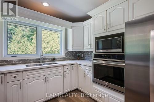 426155 25Th Sideroad, Mono, ON - Indoor Photo Showing Kitchen With Stainless Steel Kitchen With Double Sink