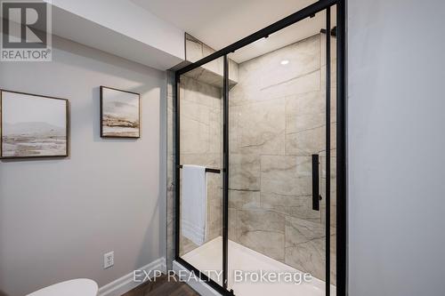 426155 25Th Sideroad, Mono, ON - Indoor Photo Showing Bathroom