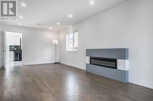 276 Gatestone Drive, Hamilton (Stoney Creek Mountain), ON - Indoor Photo Showing Living Room With Fireplace