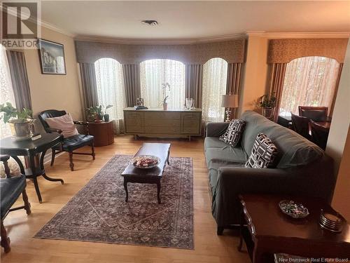 102 St. George Street, Bathurst, NB - Indoor Photo Showing Living Room